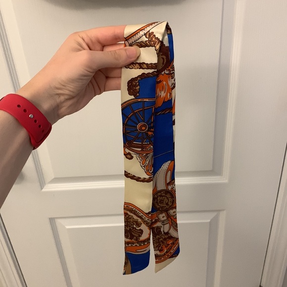 Patterned Twilly - Picture 5 of 17